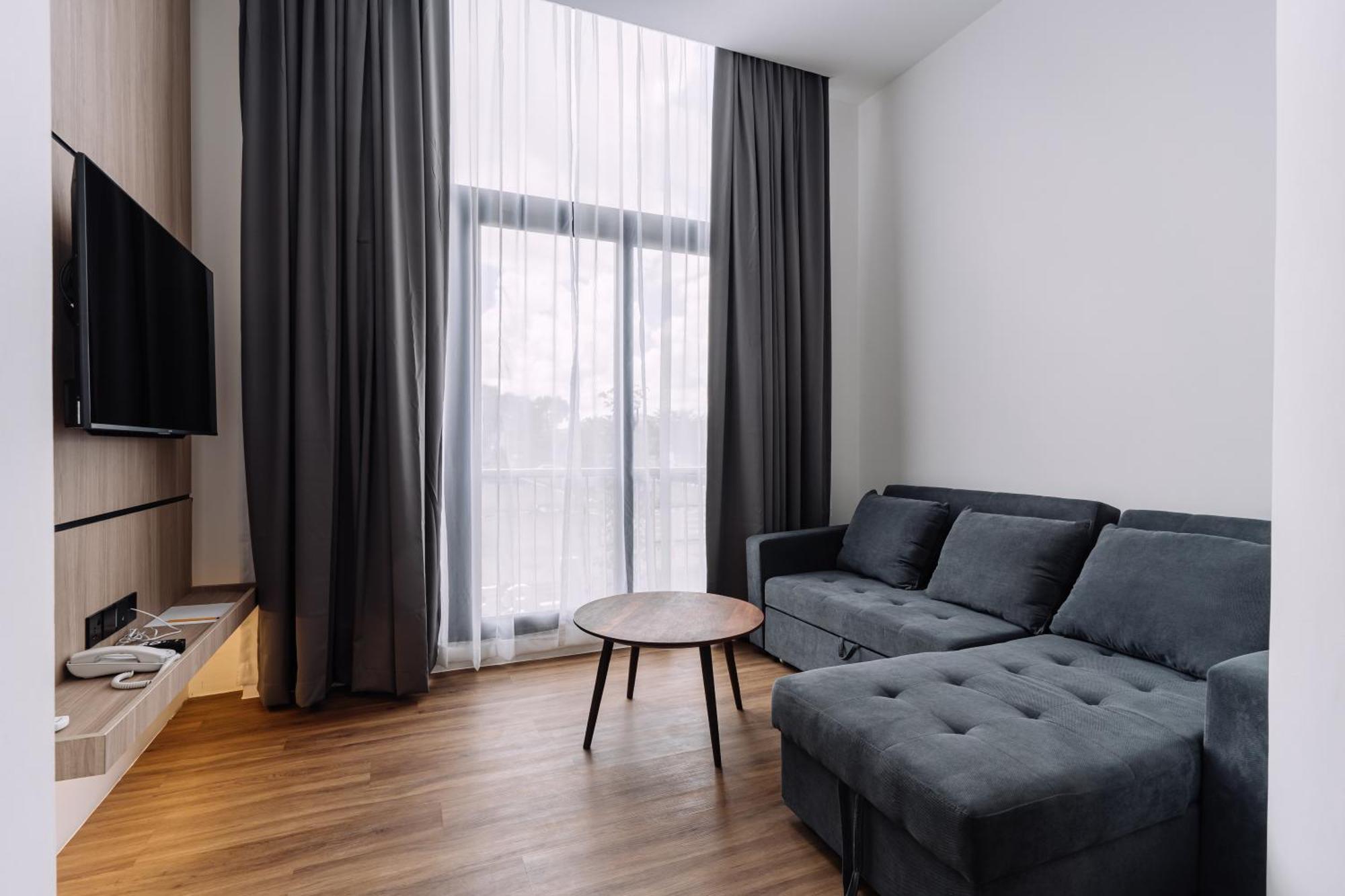 Impiana By Roxy Hotel クチン エクステリア 写真
