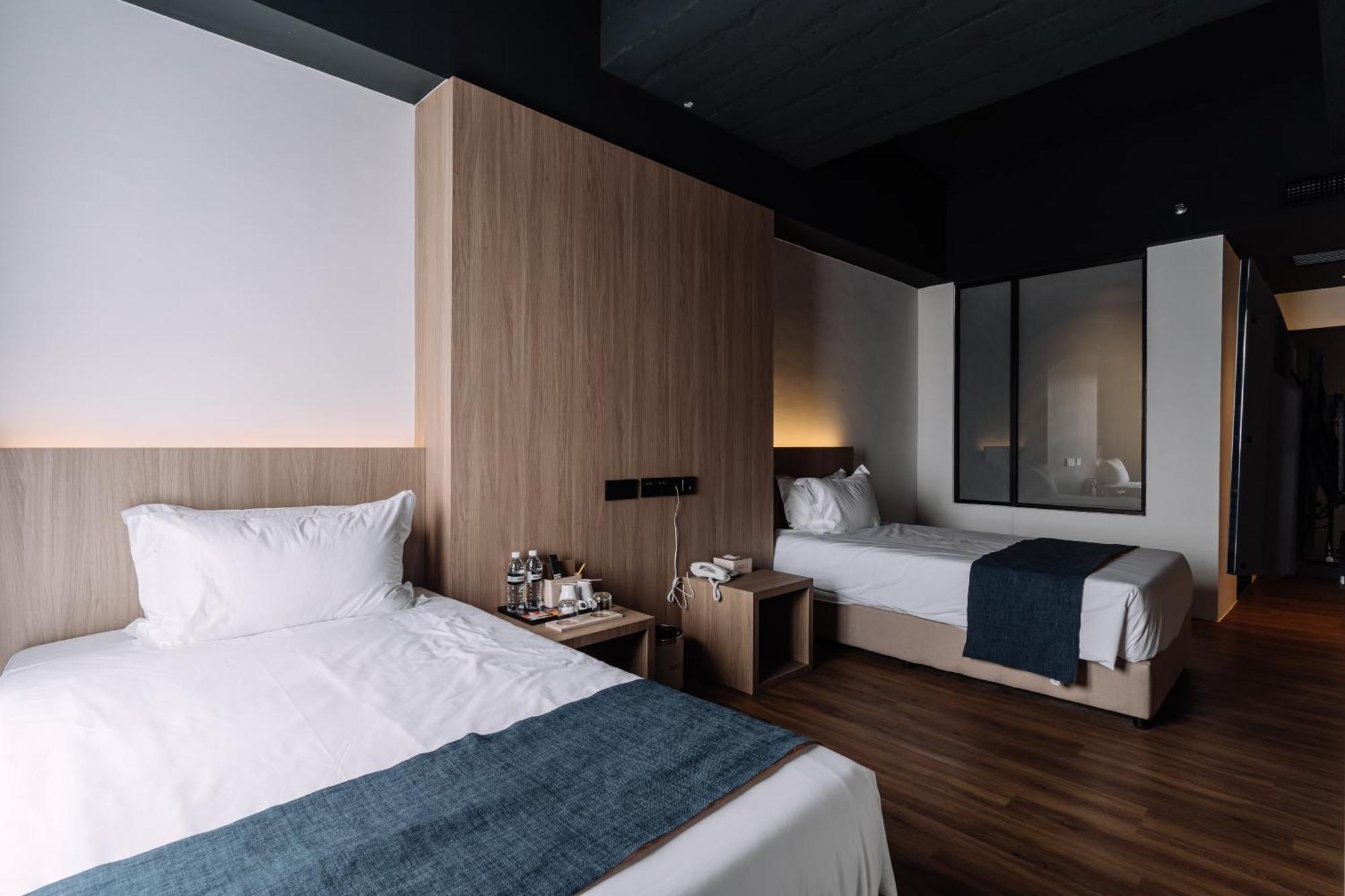 Impiana By Roxy Hotel クチン エクステリア 写真